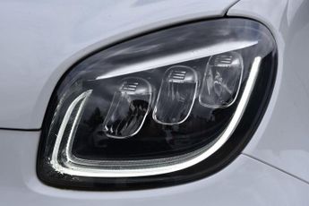 SMART FORTWO 17.6kWh Exclusive Cabriolet 2dr Electric Auto (22kW Charger) (82