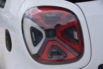 SMART FORTWO 17.6kWh Exclusive Cabriolet 2dr Electric Auto (22kW Charger) (82