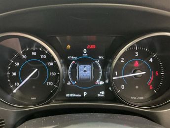 JAGUAR F-PACE 2.0 D180 R-Sport SUV 5dr Diesel Auto AWD Euro 6 (s/s) (180 ps)