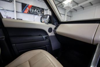 LAND ROVER RANGE ROVER SPORT 3.0 SD V6 HSE Dynamic SUV 5dr Diesel Auto 4WD Euro 6 (s/s) (306 