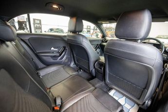 MERCEDES-BENZ A-CLASS 1.5 A180d SE (Executive) Hatchback 5dr Diesel 7G-DCT Euro 6 (s/s