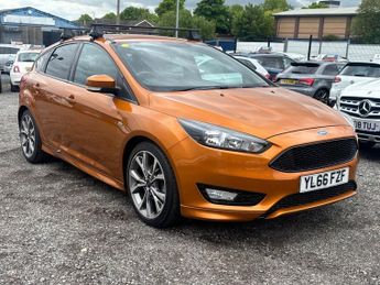Ford Focus 1.0T EcoBoost ST-Line Hatchback 5 door Petrol Manual Euro 6 in o