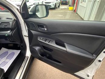 HONDA CR-V 2.0 i-VTEC EX SUV 5dr Petrol Auto 4WD Euro 6 (155 ps)