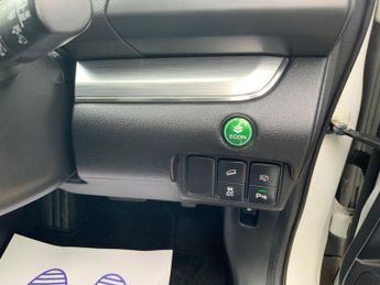 HONDA CR-V 2.0 i-VTEC EX SUV 5dr Petrol Auto 4WD Euro 6 (155 ps)