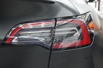 TESLA MODEL Y (Dual Motor) Performance SUV 5dr Electric Auto 4WDE (426 bhp)