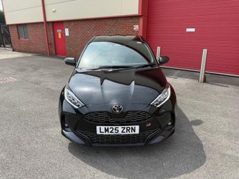 TOYOTA YARIS 1.5 VVT-h GR SPORT Hatchback 5dr Petrol Hybrid E-CVT Euro 6 (s/s