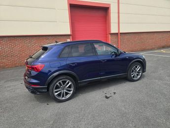 AUDI Q3 1.5 TFSI CoD 35 Black Edition SUV 5dr Petrol S Tronic Euro 6 (s/