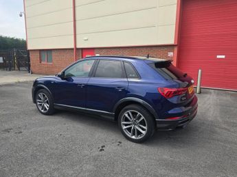 AUDI Q3 1.5 TFSI CoD 35 Black Edition SUV 5dr Petrol S Tronic Euro 6 (s/