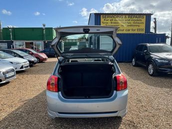TOYOTA COROLLA 1.6 VVT-i Colour Collection Hatchback 5dr Petrol Manual (168 g/k