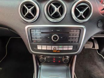 MERCEDES-BENZ A-CLASS 2.1 A200d SE Hatchback 5dr Diesel 7G-DCT Euro 6 (s/s) (136 ps)