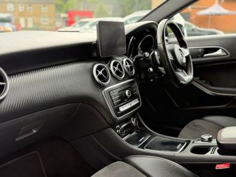 MERCEDES-BENZ A-CLASS 1.5 A180d AMG Line Hatchback 5dr Diesel 7G-DCT Euro 6 (s/s) (109