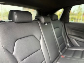 MERCEDES-BENZ B-CLASS B250e Sport MPV 5dr Electric Auto (179 ps)