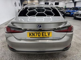 LEXUS ES 2.5 300h F Sport Saloon 4dr Petrol Hybrid E-CVT Euro 6 (s/s) (21