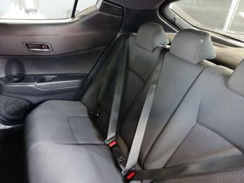 TOYOTA C-HR 1.8 VVT-h Icon SUV 5dr Petrol Hybrid CVT Euro 6 (s/s) (122 ps)