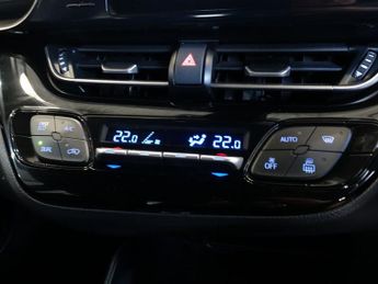 TOYOTA C-HR 1.8 VVT-h Icon SUV 5dr Petrol Hybrid CVT Euro 6 (s/s) (122 ps)