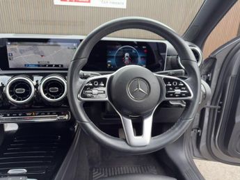 MERCEDES-BENZ A-CLASS 1.5 A180d Sport (Executive) Hatchback 5dr Diesel 7G-DCT Euro 6 (