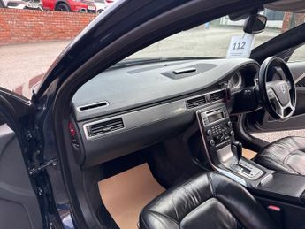 VOLVO V70 2.4 D5 SE Lux Estate 5dr Diesel Geartronic Euro 5 (205 ps)
