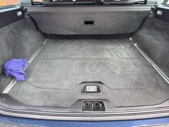 VOLVO V70 2.4 D5 SE Lux Estate 5dr Diesel Geartronic Euro 5 (205 ps)