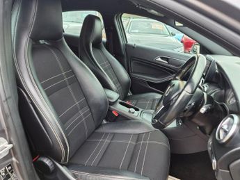 MERCEDES-BENZ A CLASS 2.1 A200 CDI Sport Hatchback 5dr Diesel 7G-DCT Euro 6 (s/s) (136