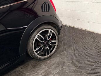 MINI HATCH 2.0 John Cooper Works Hatchback 3dr Petrol Auto 8 Spd Euro 6 (s/