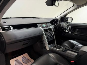 LAND ROVER DISCOVERY SPORT 2.0 TD4 HSE SUV 5dr Diesel Auto 4WD Euro 6 (s/s) (180 ps)
