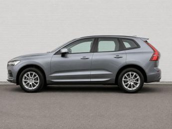 VOLVO XC60 2.0 B4 MHEV Momentum SUV 5dr Diesel Hybrid Auto AWD Euro 6 (s/s)