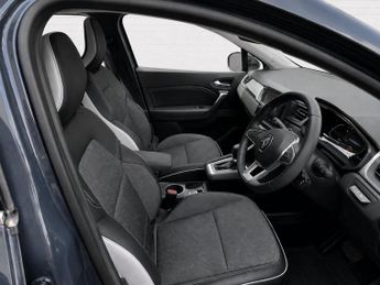 RENAULT CAPTUR 1.6 E-TECH techno SUV 5dr Petrol Hybrid Auto Euro 6 (s/s) (145 p