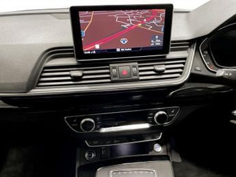 AUDI Q5 2.0 TFSIe 50 Black Edition SUV 5dr Petrol Plug-in Hybrid S Troni