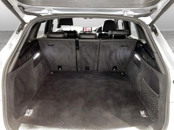 AUDI Q5 2.0 TFSIe 50 Black Edition SUV 5dr Petrol Plug-in Hybrid S Troni