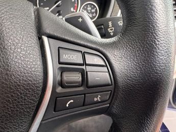 BMW 3 SERIES 3.0 330d Luxury Touring 5dr Diesel Auto xDrive Euro 6 (s/s) (258