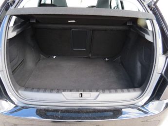 PEUGEOT 308 1.2 PureTech Allure Hatchback 5dr Petrol EAT Euro 6 (s/s) (130 p