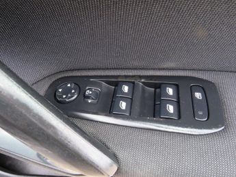 PEUGEOT 308 1.2 PureTech Allure Hatchback 5dr Petrol EAT Euro 6 (s/s) (130 p