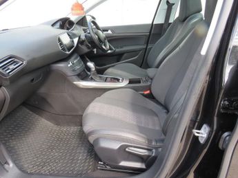 PEUGEOT 308 1.2 PureTech Allure Hatchback 5dr Petrol EAT Euro 6 (s/s) (130 p