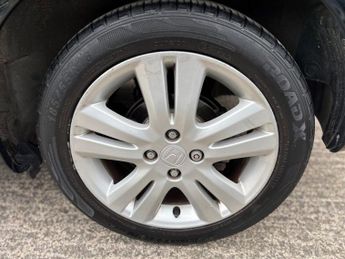 HONDA JAZZ 1.4 i-VTEC EX Hatchback 5dr Petrol CVT Euro 5 (99 ps)