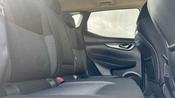 NISSAN QASHQAI 1.2 DIG-T N-Connecta SUV 5dr Petrol XTRON Euro 6 (s/s) (115 ps)