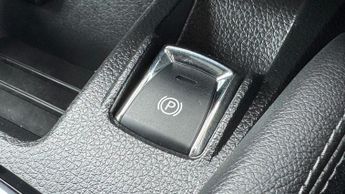 NISSAN QASHQAI 1.2 DIG-T N-Connecta SUV 5dr Petrol XTRON Euro 6 (s/s) (115 ps)