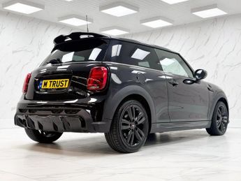 MINI HATCH 1.5 Cooper Sport Hatchback 3dr Petrol Steptronic Euro 6 (s/s) (1