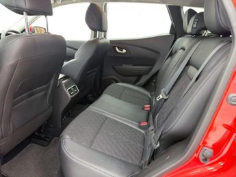RENAULT KADJAR 1.3 TCe Iconic SUV 5dr Petrol EDC Euro 6 (s/s) (140 ps)