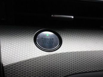 FORD MUSTANG MACH-E Standard Range 70kWh SUV 5dr Electric Automatic (269 ps)