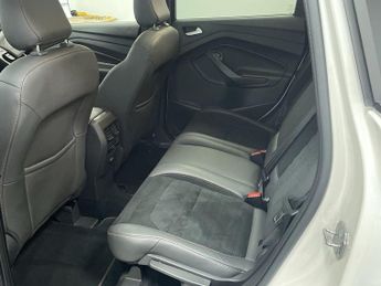 FORD KUGA 2.0 TDCi ST-Line X SUV 5dr Diesel Powershift AWD Euro 6 (s/s) (1
