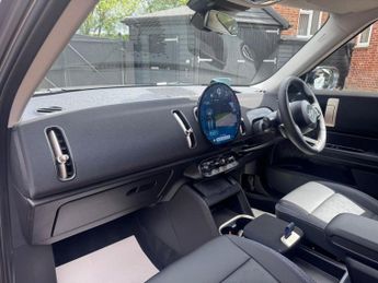 MINI COUNTRYMAN 2.0S MHEV Classic SUV 5dr Petrol Hybrid Auto ALL4 Euro 6 (s/s) (