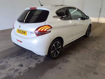 PEUGEOT 208 1.2 PureTech Allure Hatchback 3dr Petrol Manual Euro 6 (82 ps)