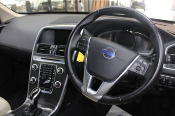 VOLVO XC60 2.4 D5 SE Lux Nav SUV 5dr Diesel Auto AWD Euro 6 (s/s) (220 ps)