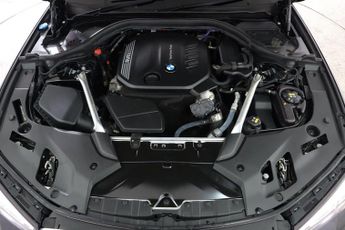 BMW 5 SERIES 2.0 520d MHT M Sport Steptronic Euro 6 (s/s) 4dr