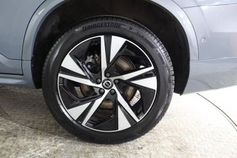 VOLVO XC90 2.0 B5 MHEV Plus Auto 4WD Euro 6 (s/s) 5dr