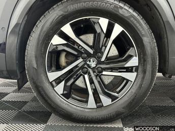 PEUGEOT E-2008 50kWh GT SUV 5dr Electric Auto (136 ps)