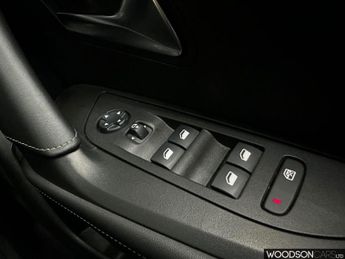PEUGEOT E-2008 50kWh GT SUV 5dr Electric Auto (136 ps)