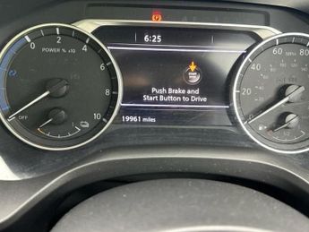 NISSAN X-TRAIL 1.5 h e-POWER Acenta Premium SUV 5dr Petrol Hybrid Auto Euro 6 (