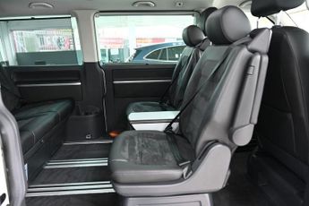VOLKSWAGEN CARAVELLE 2.0 BiTDI BlueMotion Tech Executive MPV 5dr Diesel DSG Euro 6 (s