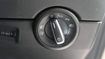 VOLKSWAGEN CARAVELLE 2.0 BiTDI BlueMotion Tech Executive MPV 5dr Diesel DSG Euro 6 (s